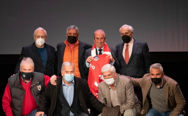 Heredia, Adelardo, Rodri, Navarro, Bermejo, Celemnte y Manolo.