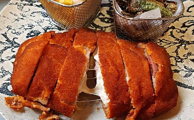 Imagen principal - Los Castúos: la jacha, el jigo, la jiguera y mucho más