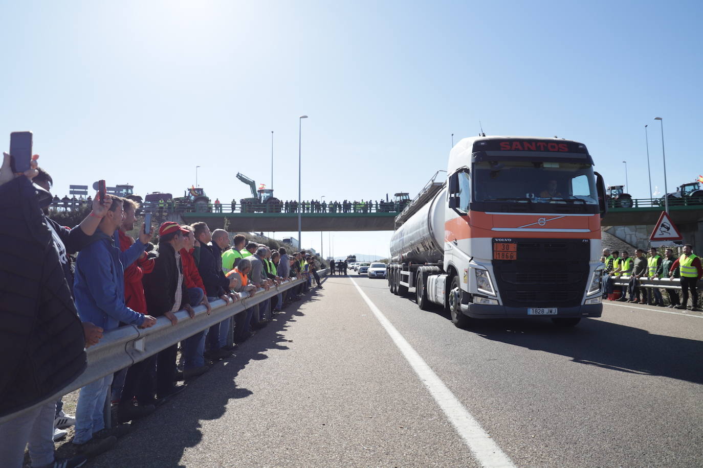 Fotos: Protesta de los agricultores en Miajadas