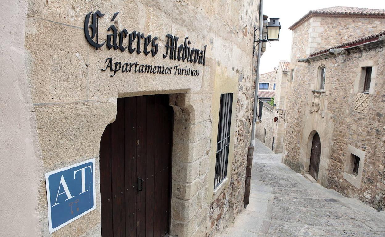 Alojamientos turísticos en la parte antigua de Cáceres. 