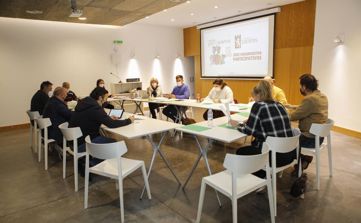 Reunión del consejo de distrito este miércoles en el centro cívico Raimundo Medina. 