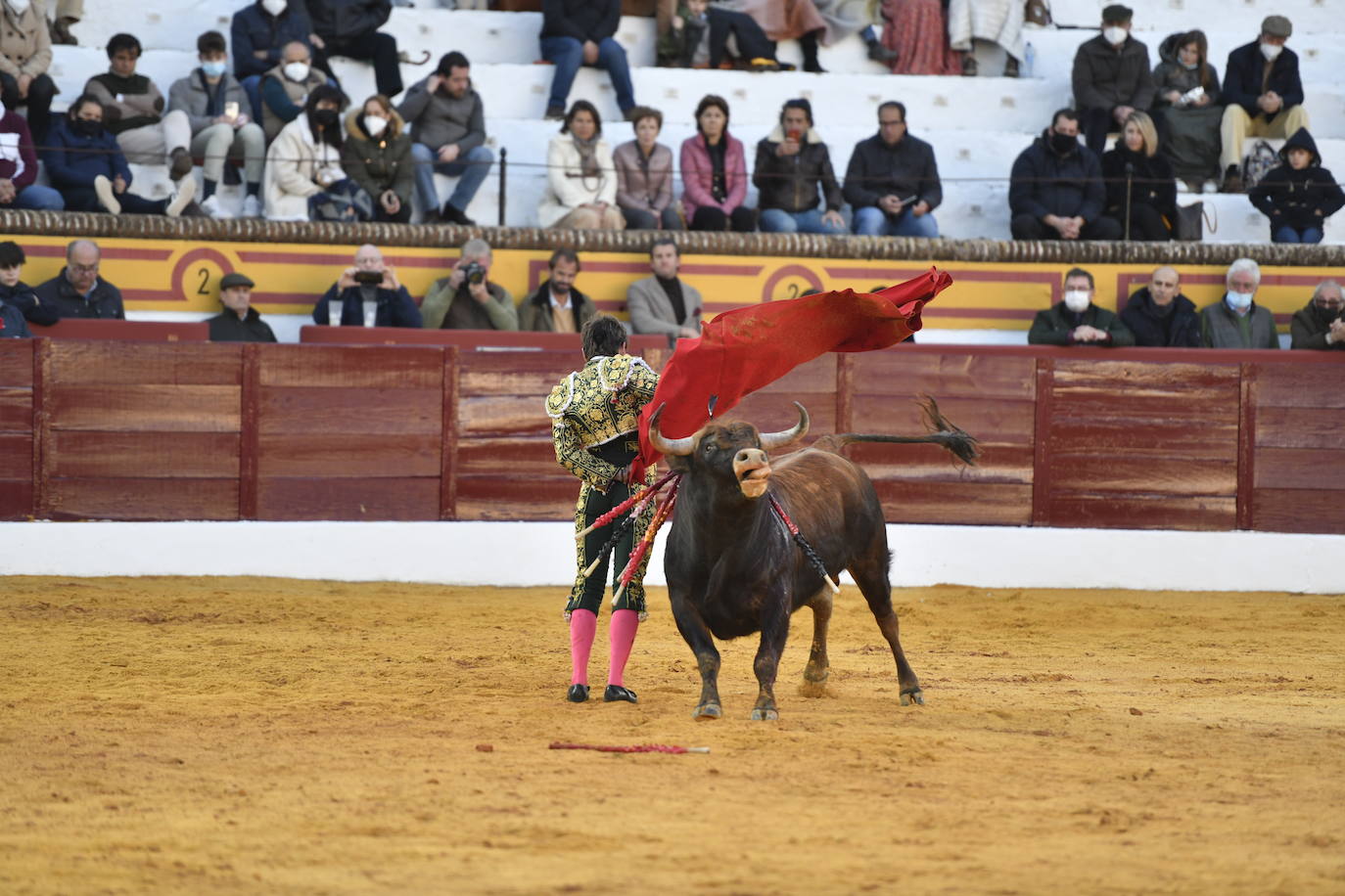 Fotos: Primer festejo de la Feria de Olivenza: Novillada con Carlos Domínguez, Manuel Perera y Eric Olivera