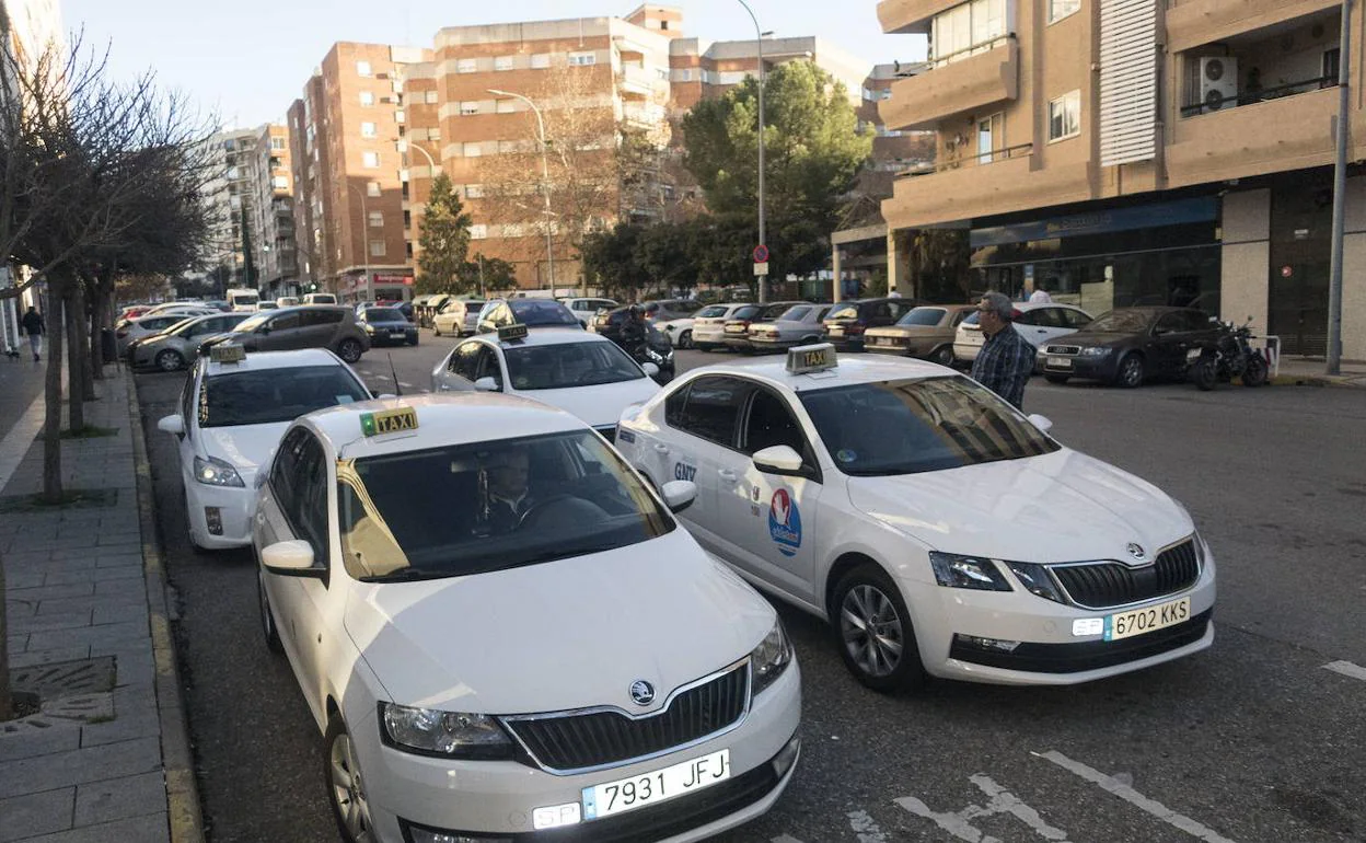 Seis euros cada hora que un coche tenga el cepo puesto en Badajoz