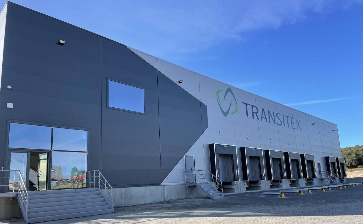 Nave frigorífica terminada en la plataforma logística de Elvas. 