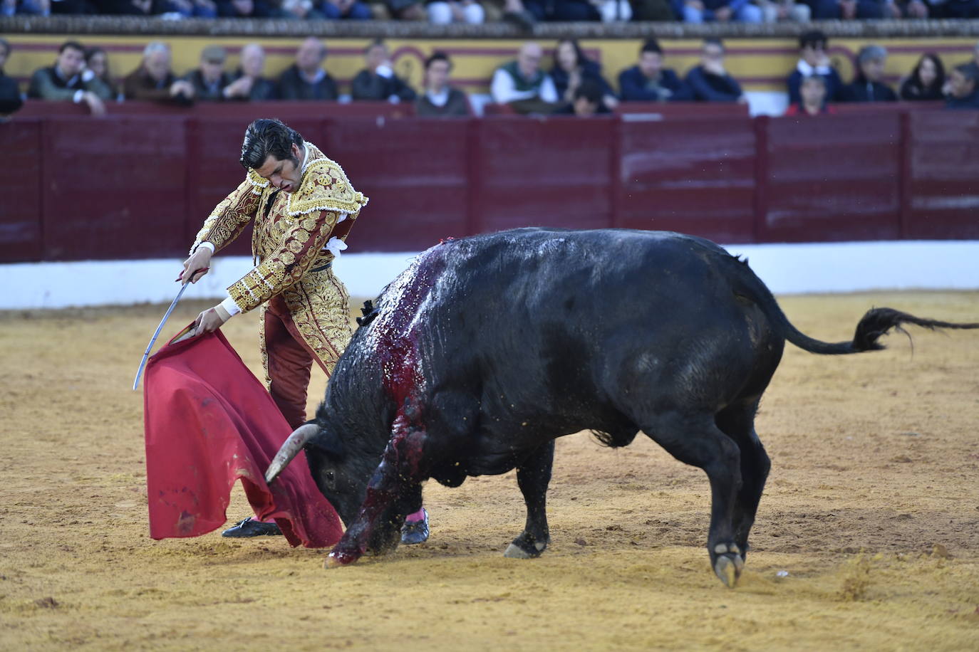 Fotos: En imágenes | La primera corrida de toros de Olivenza con Morante de la Puebla, El Juli y Emilio de Justo