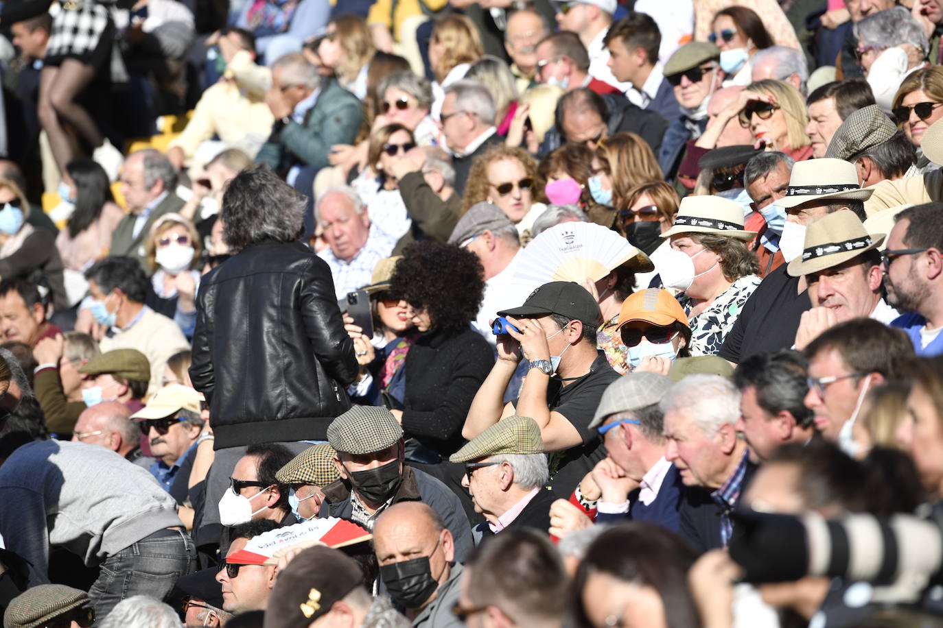 Fotos: En imágenes | La primera corrida de toros de Olivenza con Morante de la Puebla, El Juli y Emilio de Justo