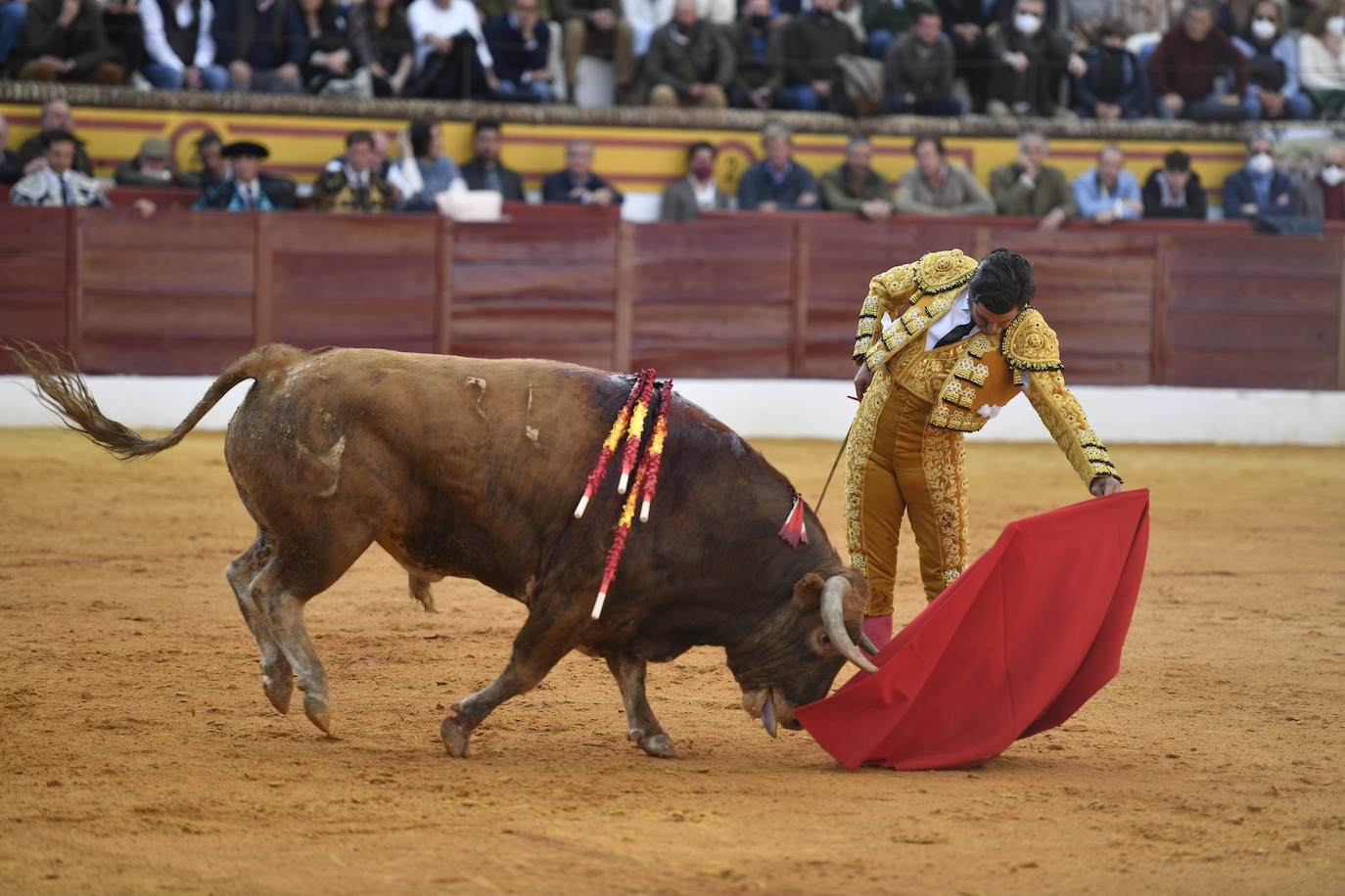 Fotos: La corrida de toros de Morante de la Puebla, José María Manzanares y Roca Rey, en imágenes