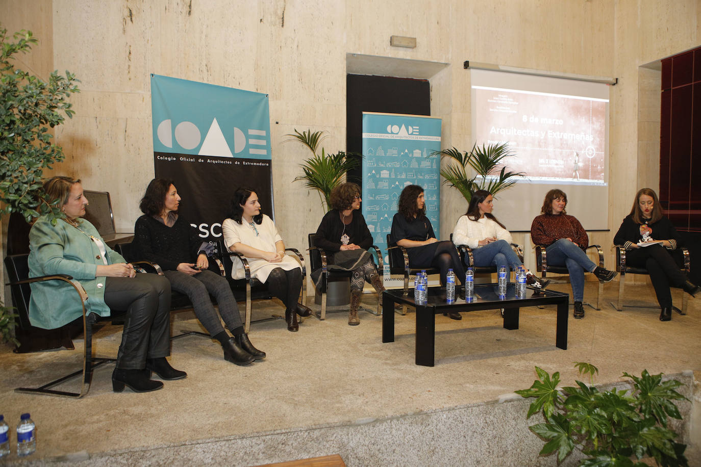 Ocho arquitectas protagonizaron la celebración del Día de la Mujer en el Coade.