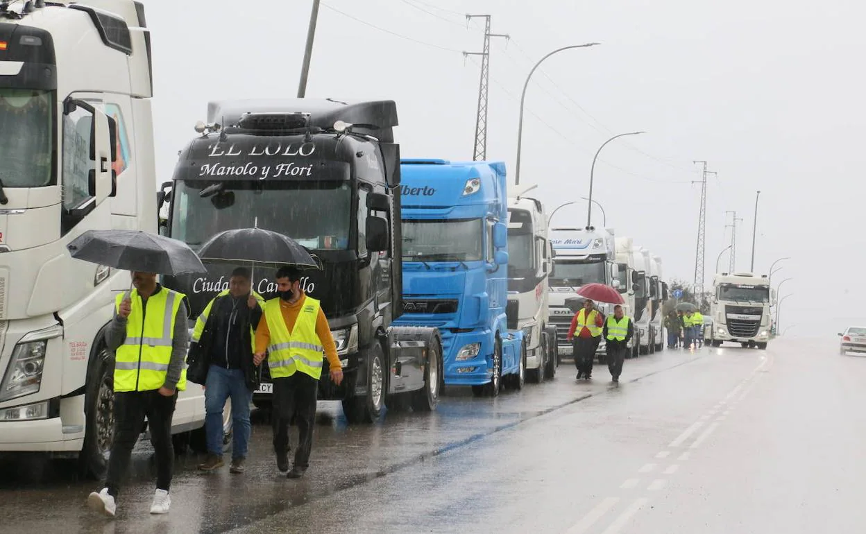 Huelga de transporte: Cáceres y Plasencia se suman a las protestas en la A-66 