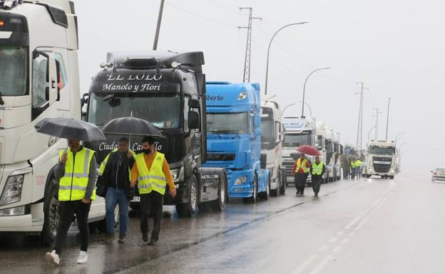 Cáceres y Plasencia se suman a las protestas en la A-66 