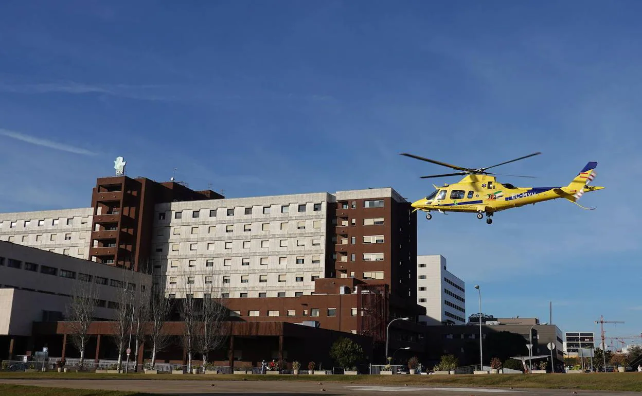 El ciclista fue evacuado en helicóptero al Hospital Universitario de Badajoz.