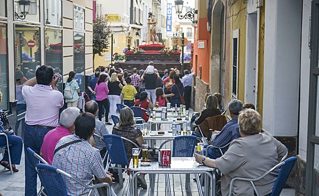 Badajoz pide que los bares puedan abrir dos horas más durante la Semana Santa
