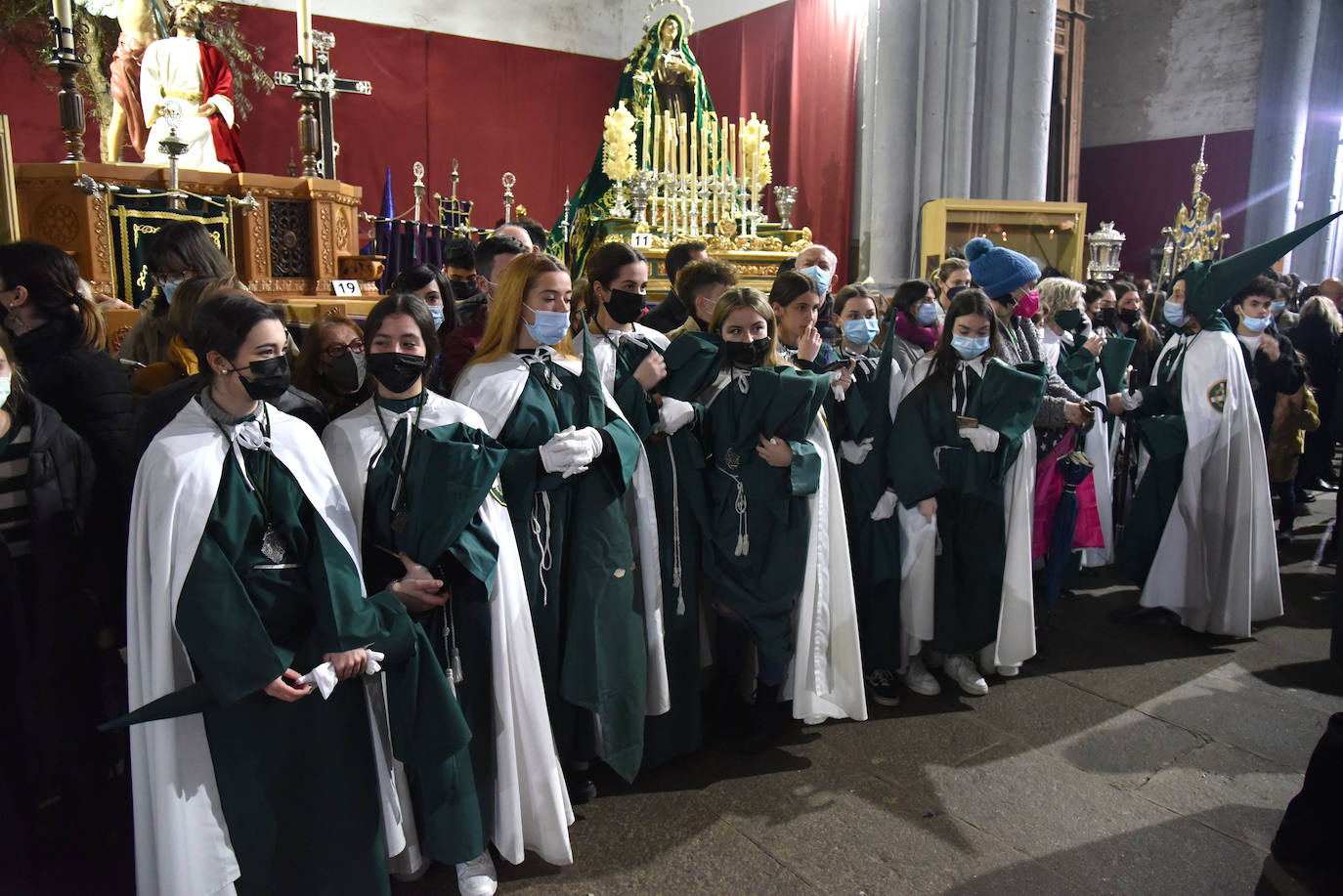 Fotos: Lunes Santo | Plasencia, sin procesión por la lluvia