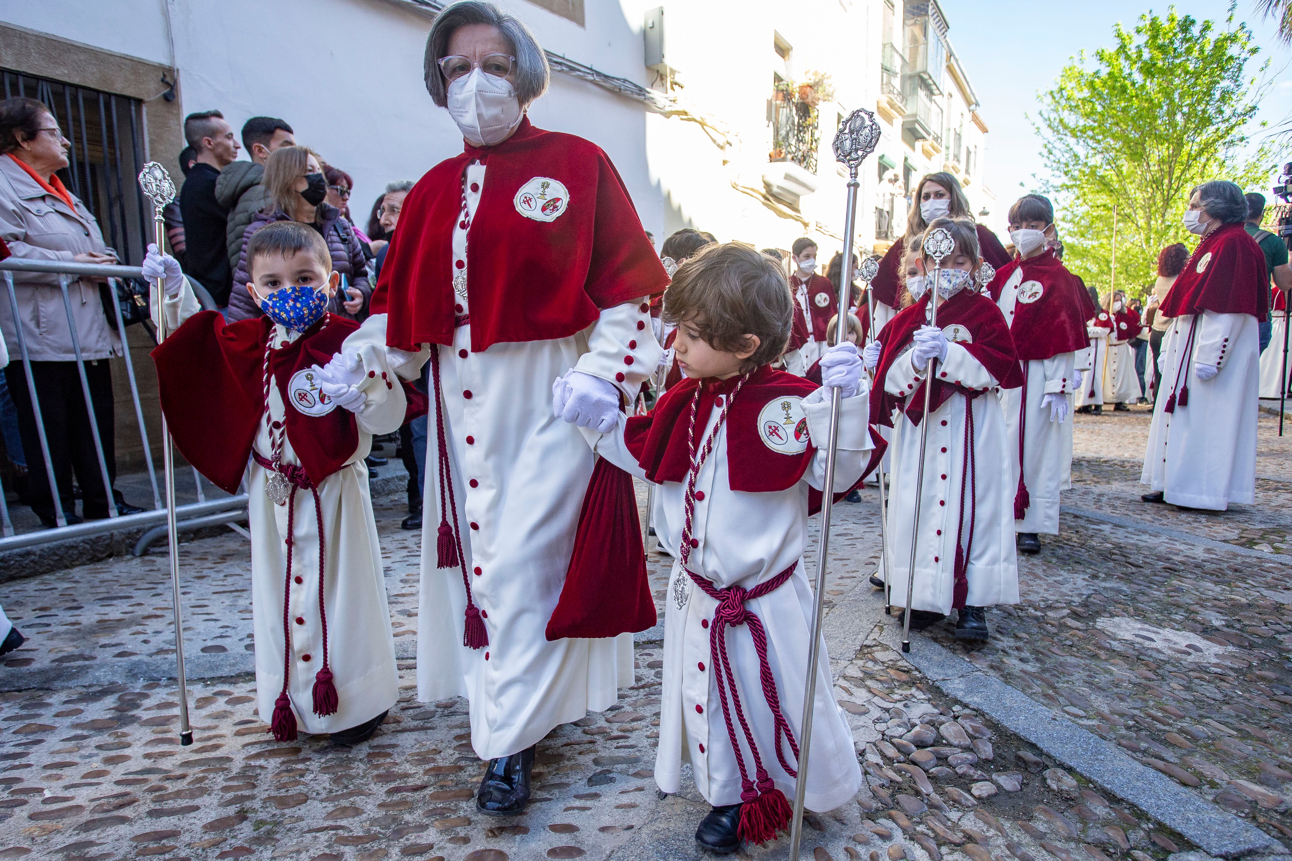 La Sagrada Cena abrió un Jueves Santo radiante en Cáceres