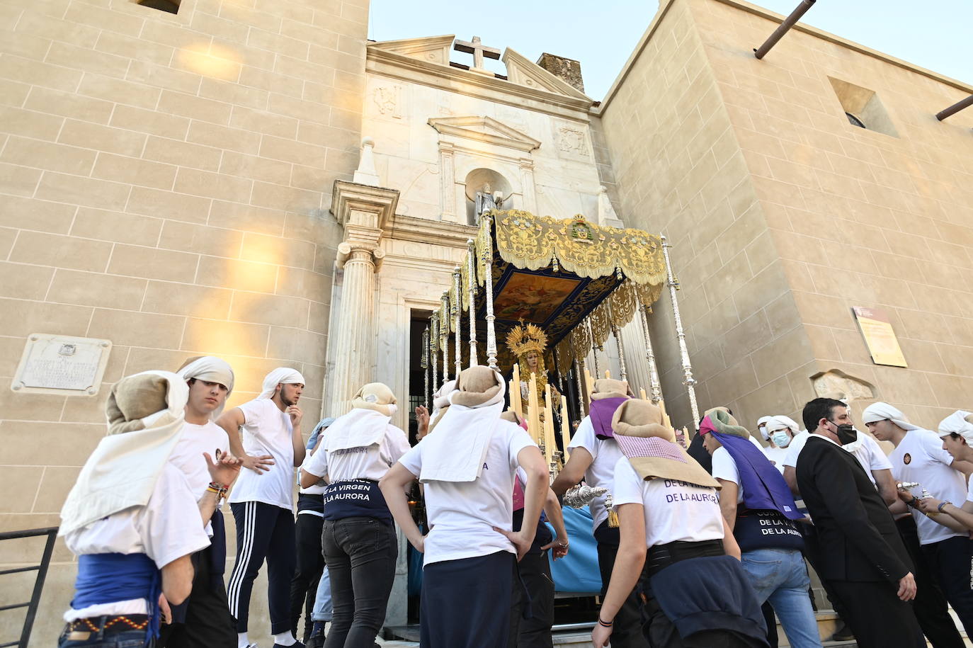 Salida de la Virgen de la Aurora de San Agustín. 