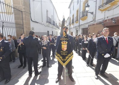 Imagen secundaria 1 - El Cristo de la Expiración, arriba, y sobre estas líneas, la Banda Municipal de Música de Herrera del Duque y la Virgen de Gracia y Esperanza. 