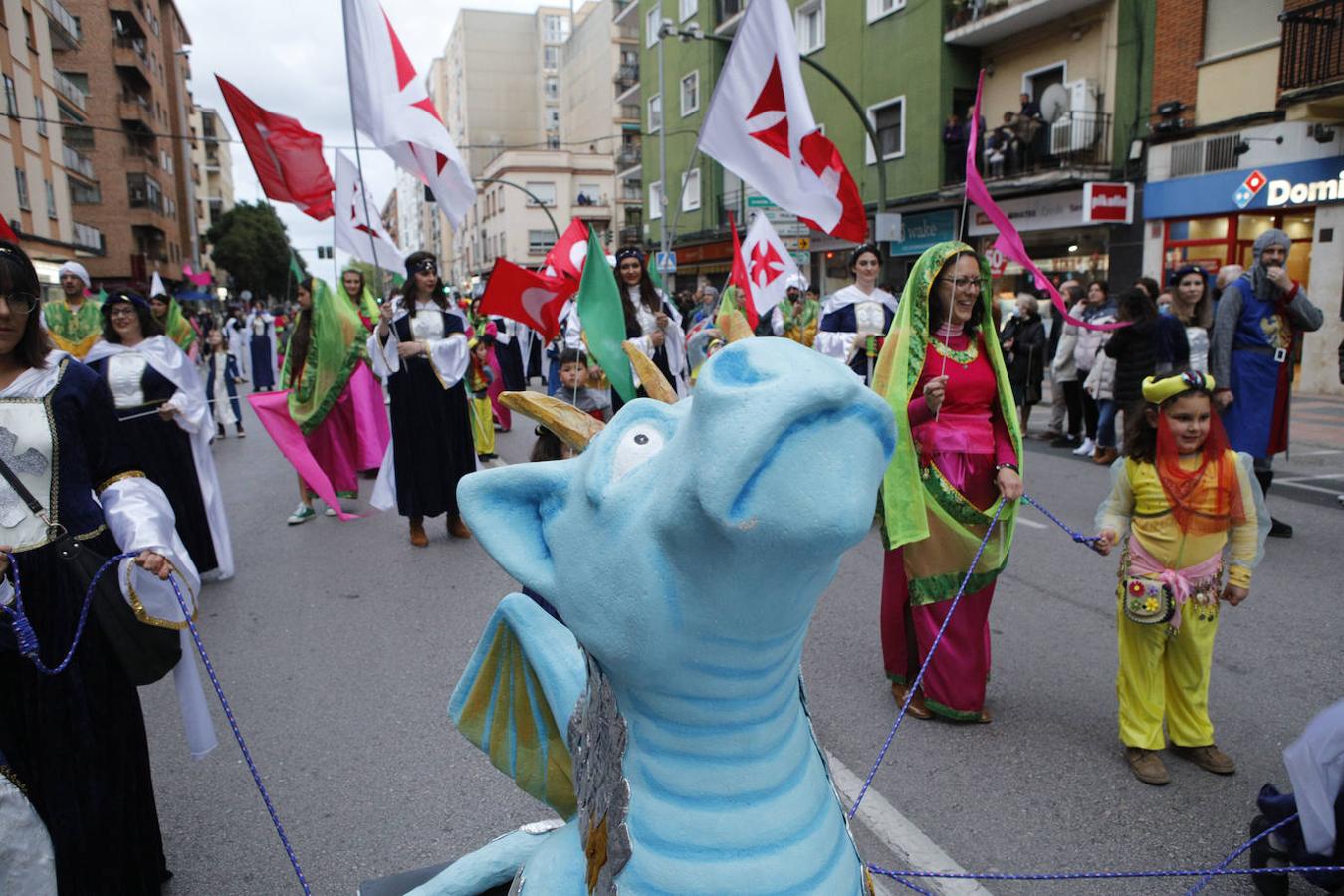 Fotos: El desfile de San Jorge de Cáceres, en imágenes