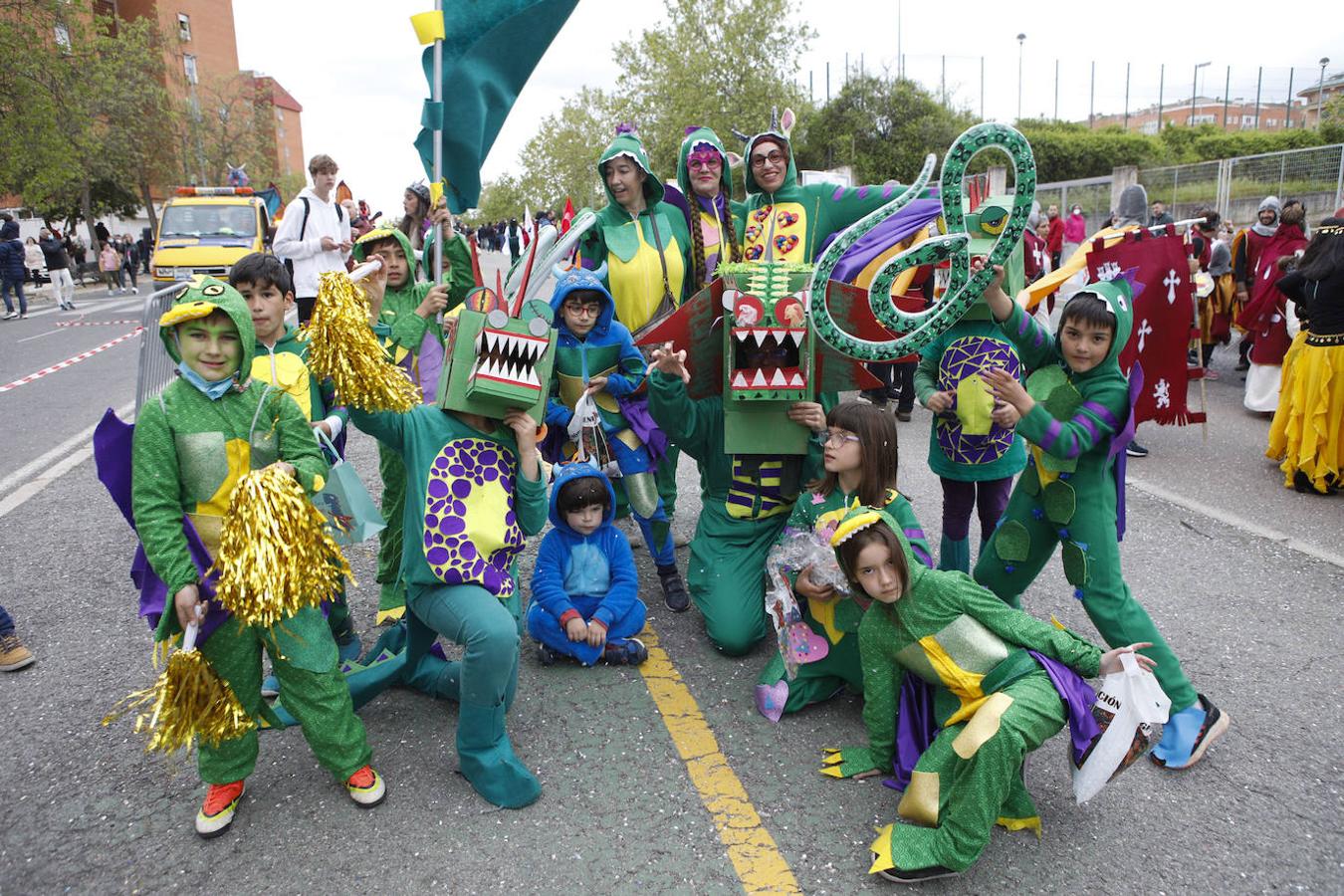 Fotos: El desfile de San Jorge de Cáceres, en imágenes