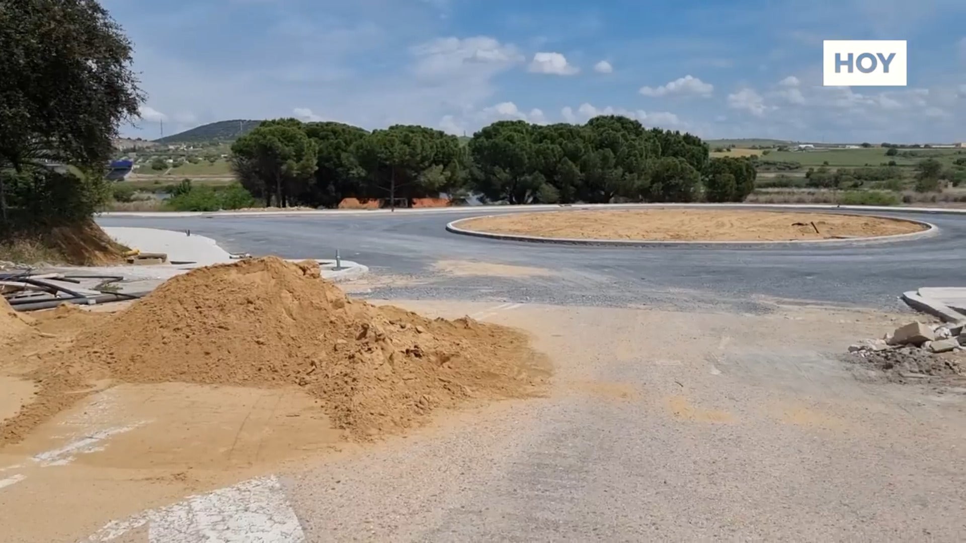 ​Carretera de El Prado entra en la recta fina​l