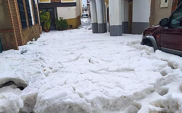 La granizada ha sorprendido a los vecinos de Guadalupe.