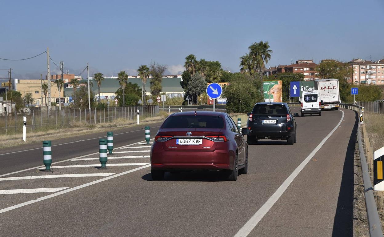 Acceso a Badajoz desde la carretera de Sevilla. 