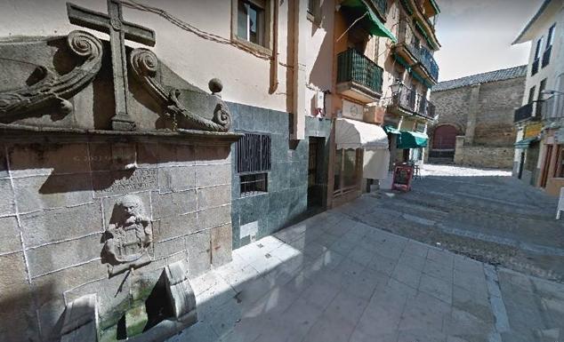 Imagen actual del mismo lugar, en la calle Arcediano, tomada de Google Earth.