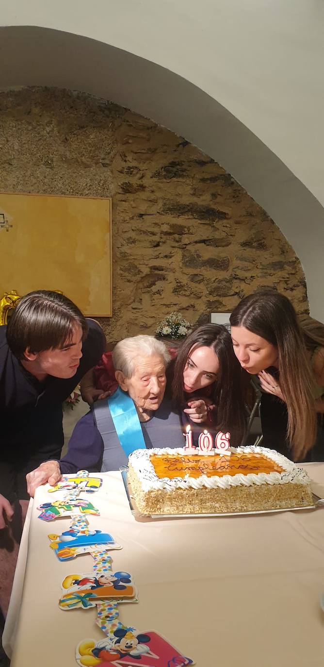 Fotos: Isidra Rivero: 106 años y ha pasado dos veces la covid