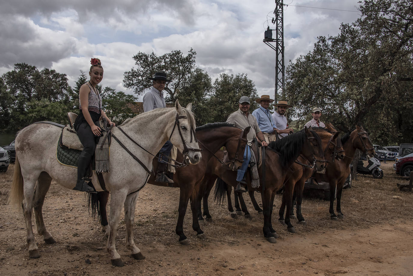 Caballistas en la dehesa de Tres Arroyos, en Badajoz. 