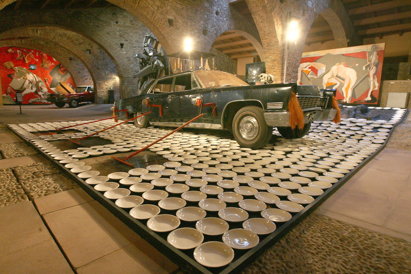 Una de las obras fluxus del Museo Vsotell de Malpartida de Cáceres. 