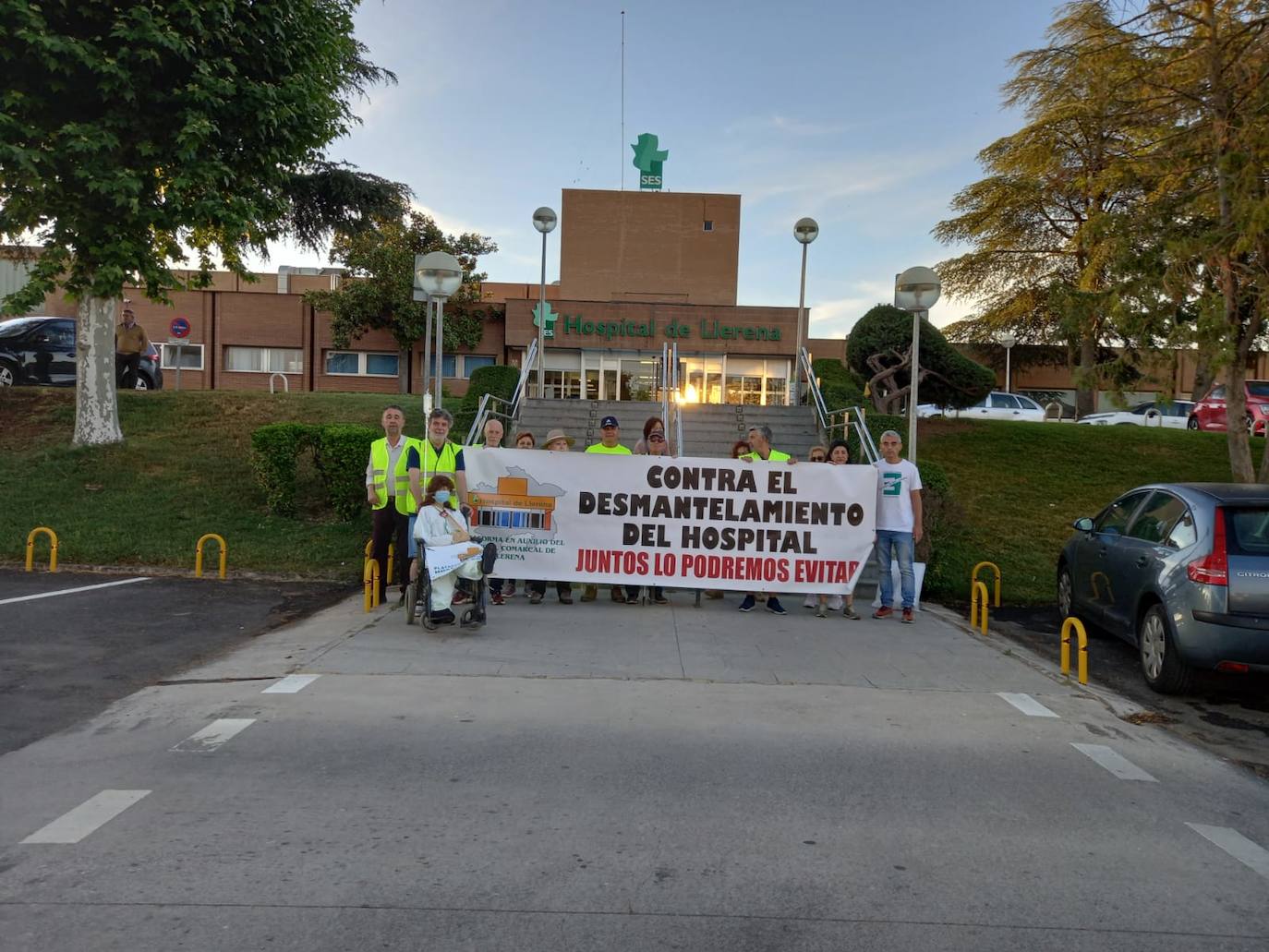 Fotos: Protesta por la reducción de servicios en el hospital de Llerena