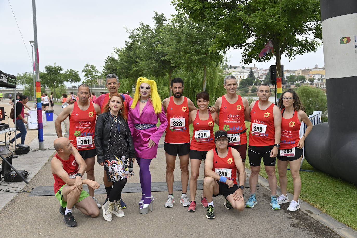 Fotos: FIesta en la VI Carrera por la Diversidad &#039;Los Palomos-Aqualia&#039; de Badajoz