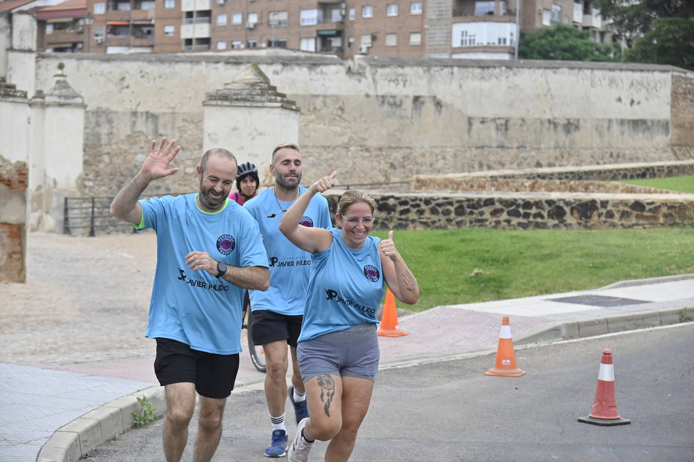 Fotos: FIesta en la VI Carrera por la Diversidad &#039;Los Palomos-Aqualia&#039; de Badajoz