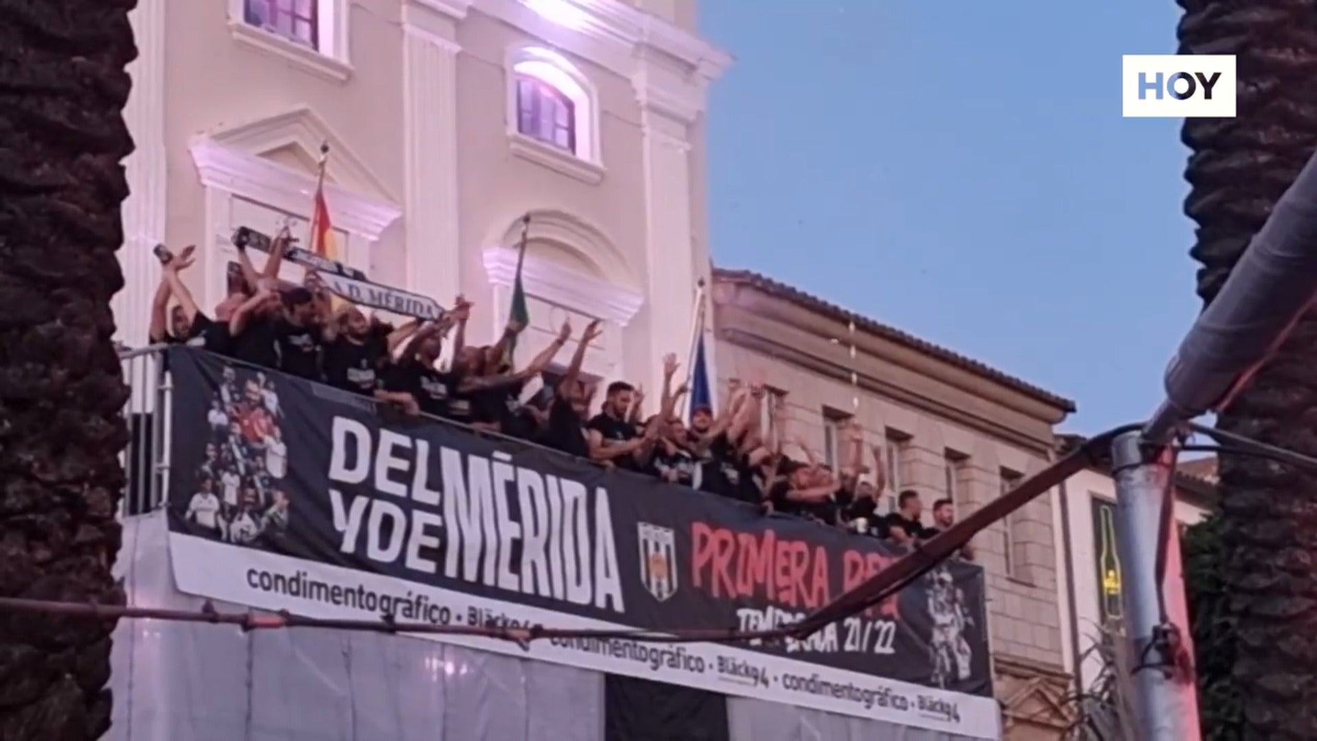 ​La plaza de España de Mérida regresa a los noventa​