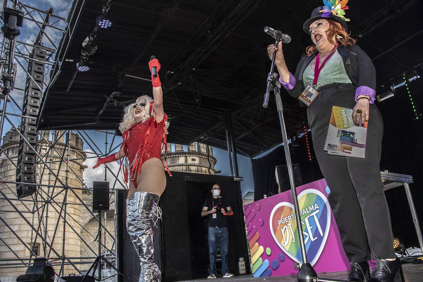 Fotos: Ambiente de este sábado en Badajoz por la fiesta de Los Palomos