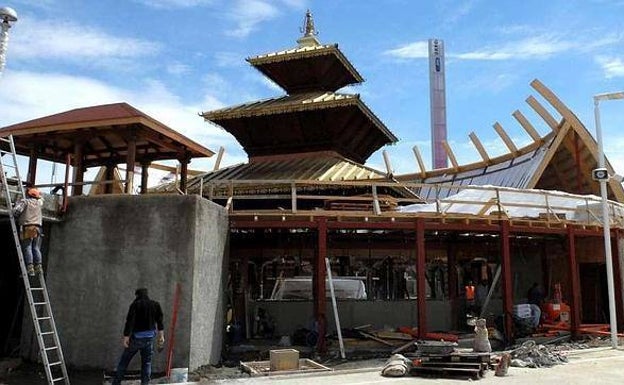 Imagen del pabellón de Nepal en la Expo de Milán 2015, que hizo un guiño a los elementos tradicionales constructivos del país asiático. 