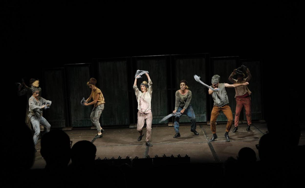  Representación de 'El avaro' a cargo de la compañía sevillana Atalaya. 