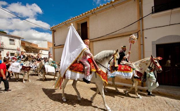 Celebración de la Octava del Corpus en Peñalsordo.