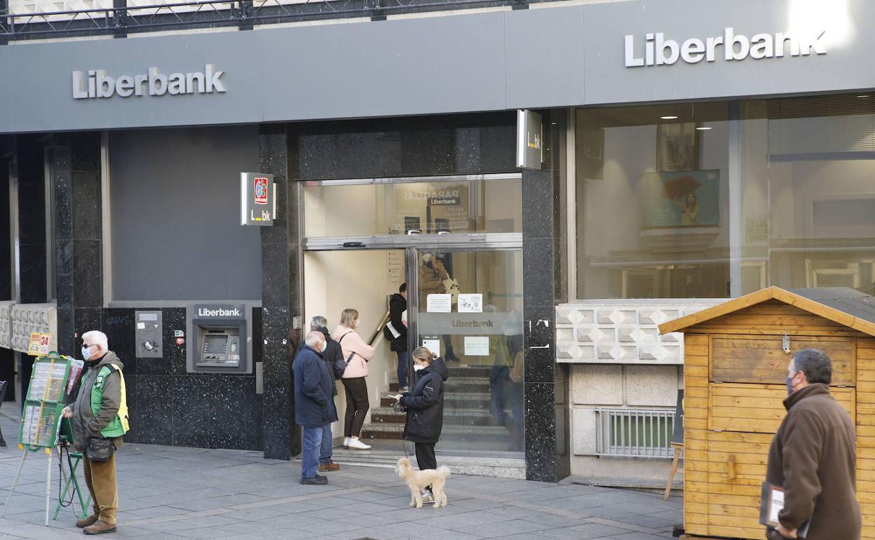 Antigua oficina de Liberbank, en Cáceres.