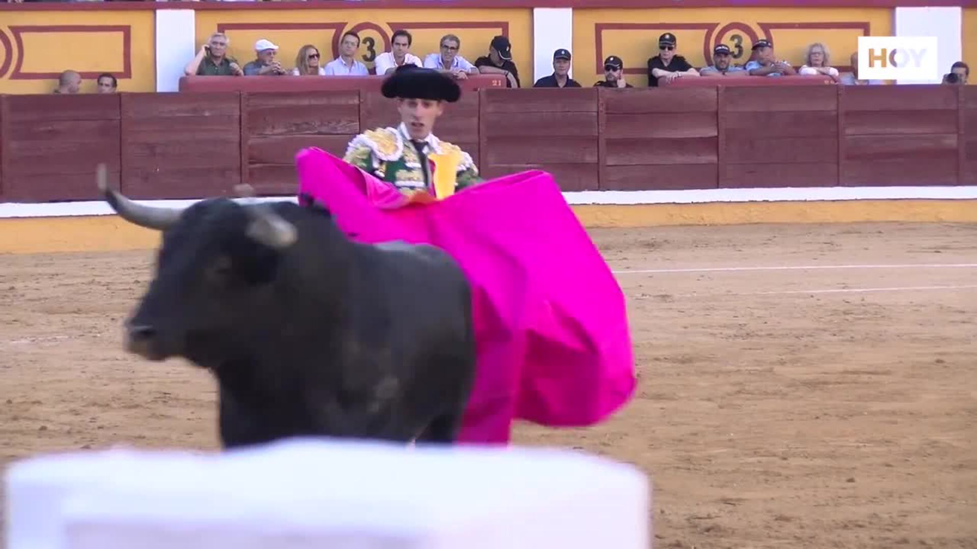 Resumen del mano a mano entre Talavante y Ferrera en la Feria Taurina de Badajoz