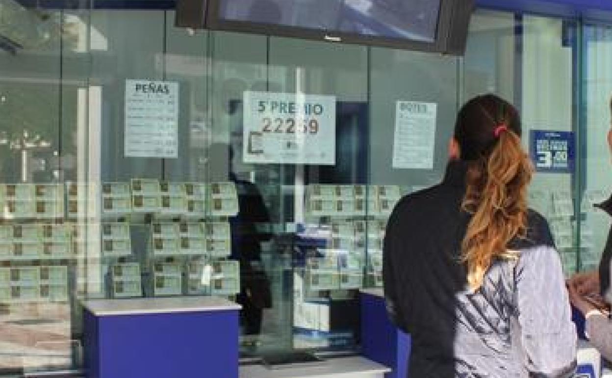 La Lotería Nacional deja 300.00 euros en Cáceres y 60.000 en Torrejón el Rubio