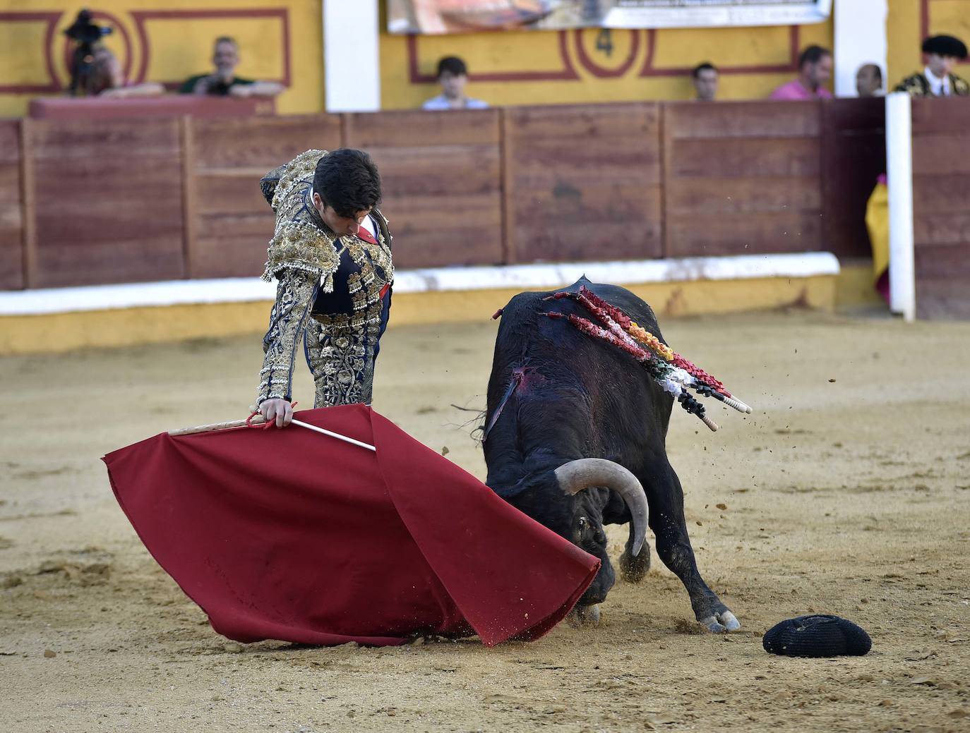 Fotos: Una excepcional novillada de Marca cierra la feria taurina de Badajoz