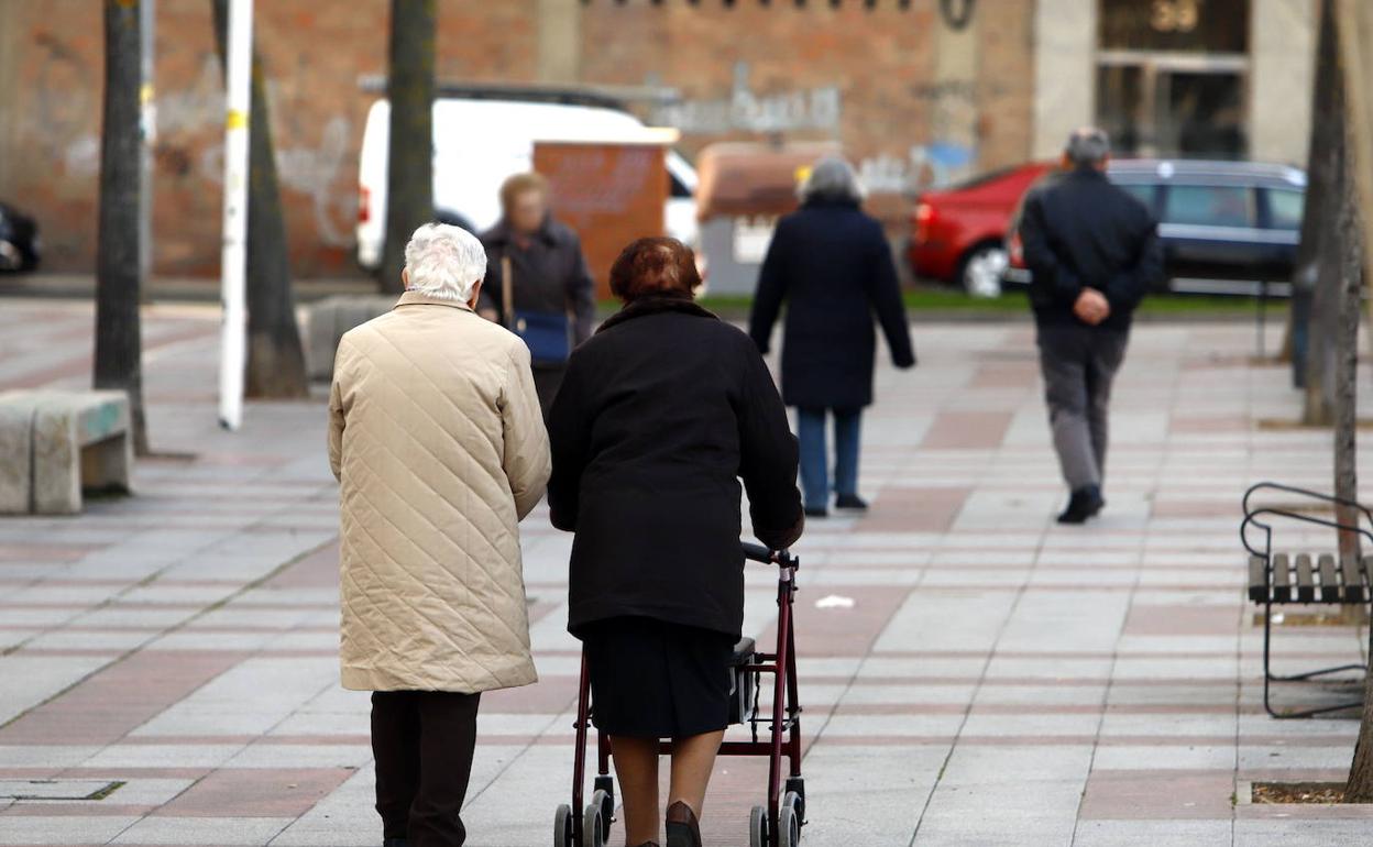 Los jubilados que cobren pensiones no contributivas verán incrementadas sus nóminas. 