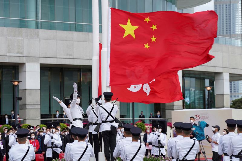 Ceremonia militar durante el aniversario de la devolución de Hong Kong a China 
