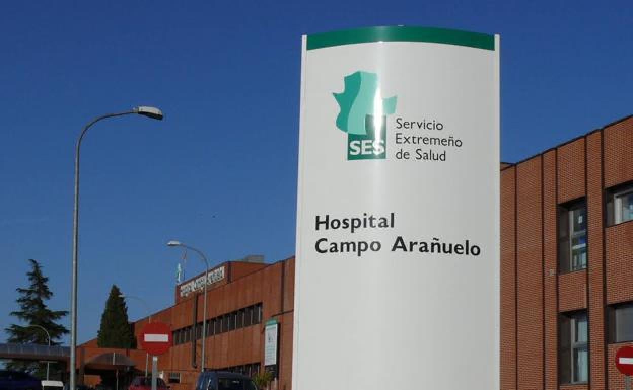 El herido ha sido trasladado al hospital Campo Arañuelo en Navalmoral de la Mata. 