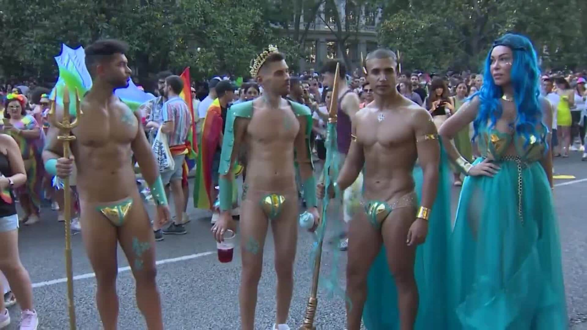 Cientos de miles de personas salen a las calles de Madrid para reivindicar  los derechos LGTBI | Hoy