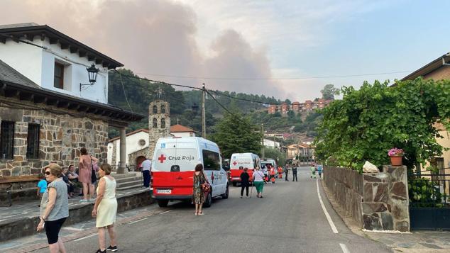 Fotos: Galería de fotos del incendio en Las Hurdes