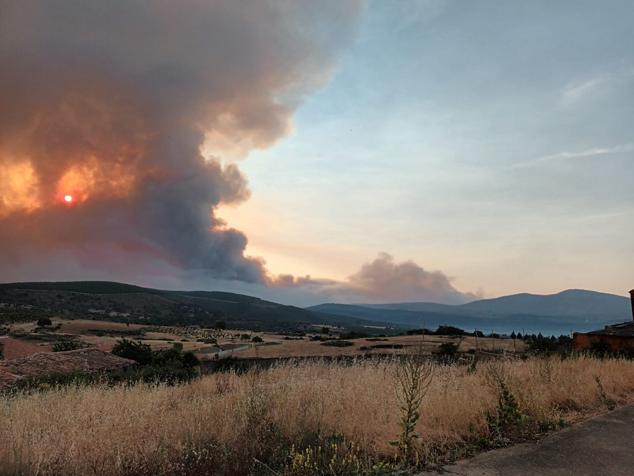 Fotos: Segundo día del incendio de Las Hurdes