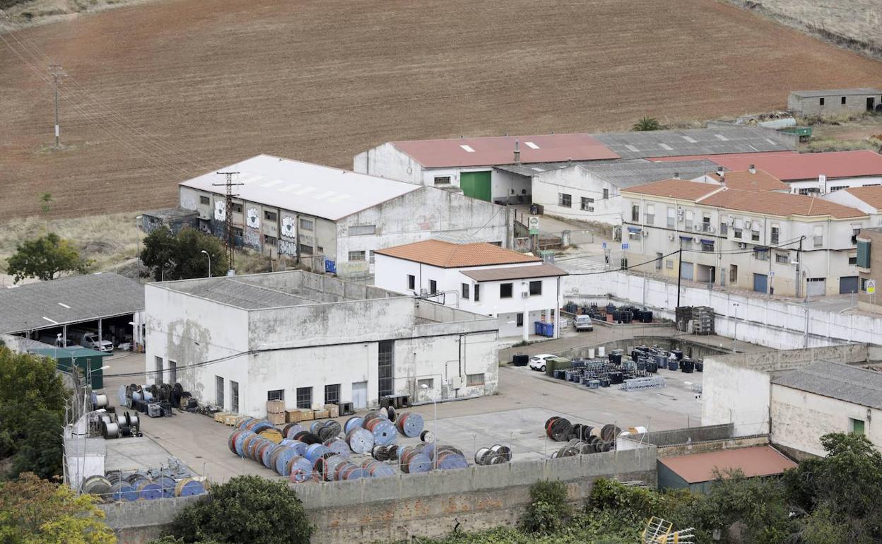 Solar de Iberdrola con sus instalaciones en Ronda de Vadillo. 