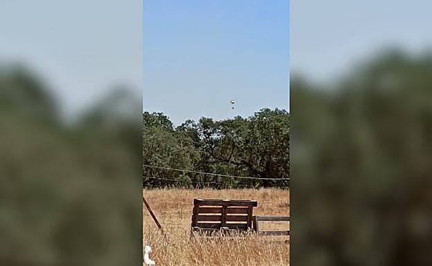 En la zona han trabajando dos unidades de tierra y un helipcóptero