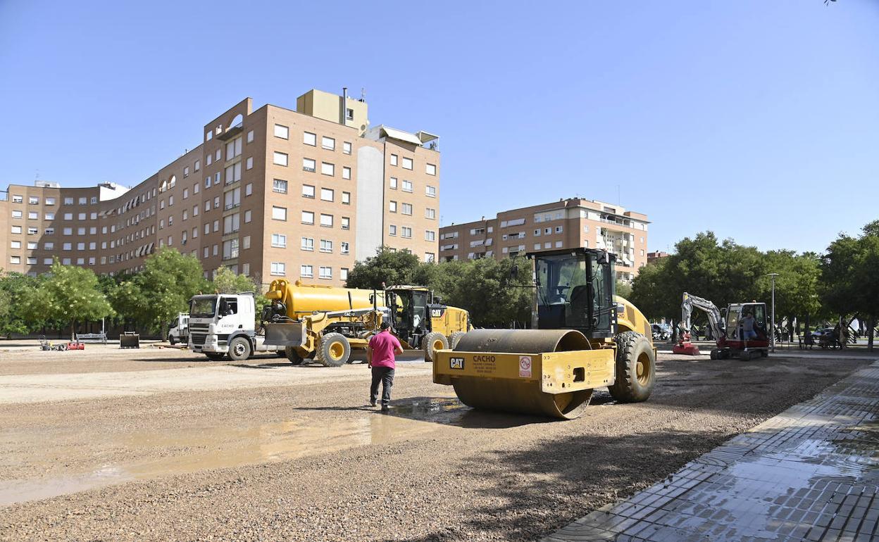 El nuevo aparcamiento en construcción. 